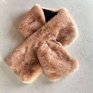 PEACH Faux Fur Neck Scarf